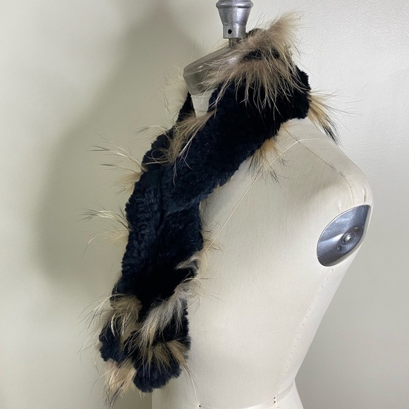2 WAY MINK FUR WOVEN NET SCARF WITH SPIRAL WOVEN FUR AROUND THE EDGE! - Picture 5 of 8